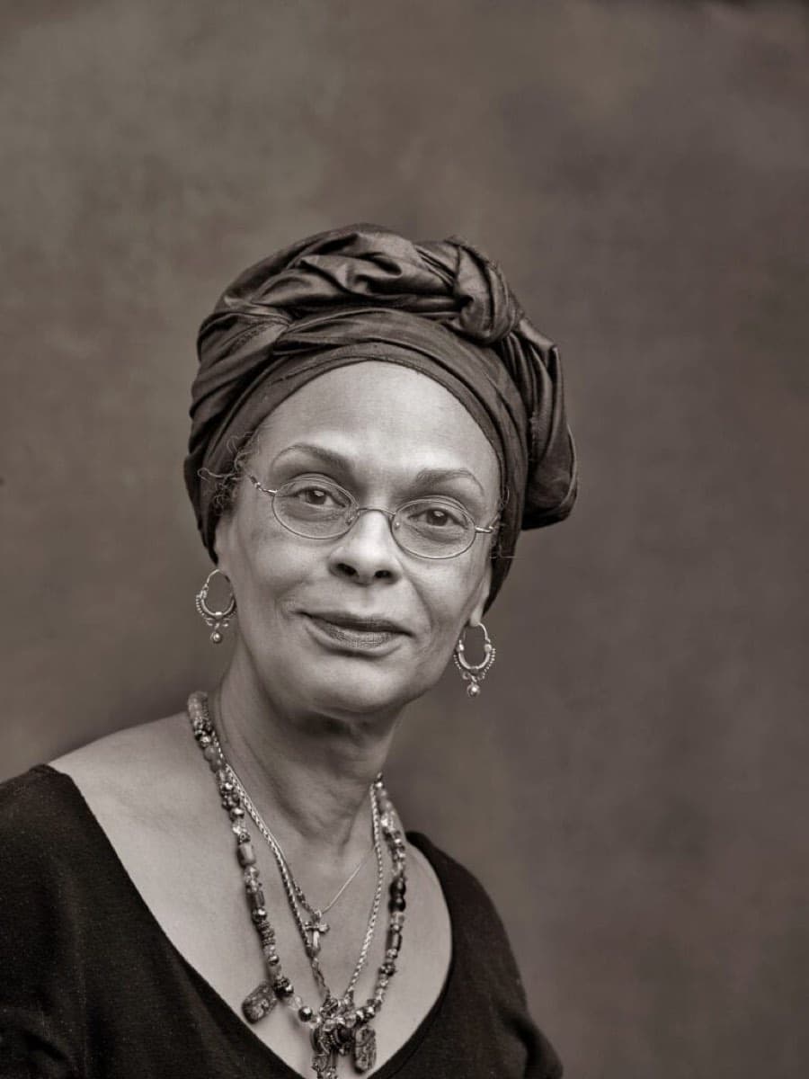 Tina Williams Brewer: Stories of Grace Opens at Columbia Museum of Art